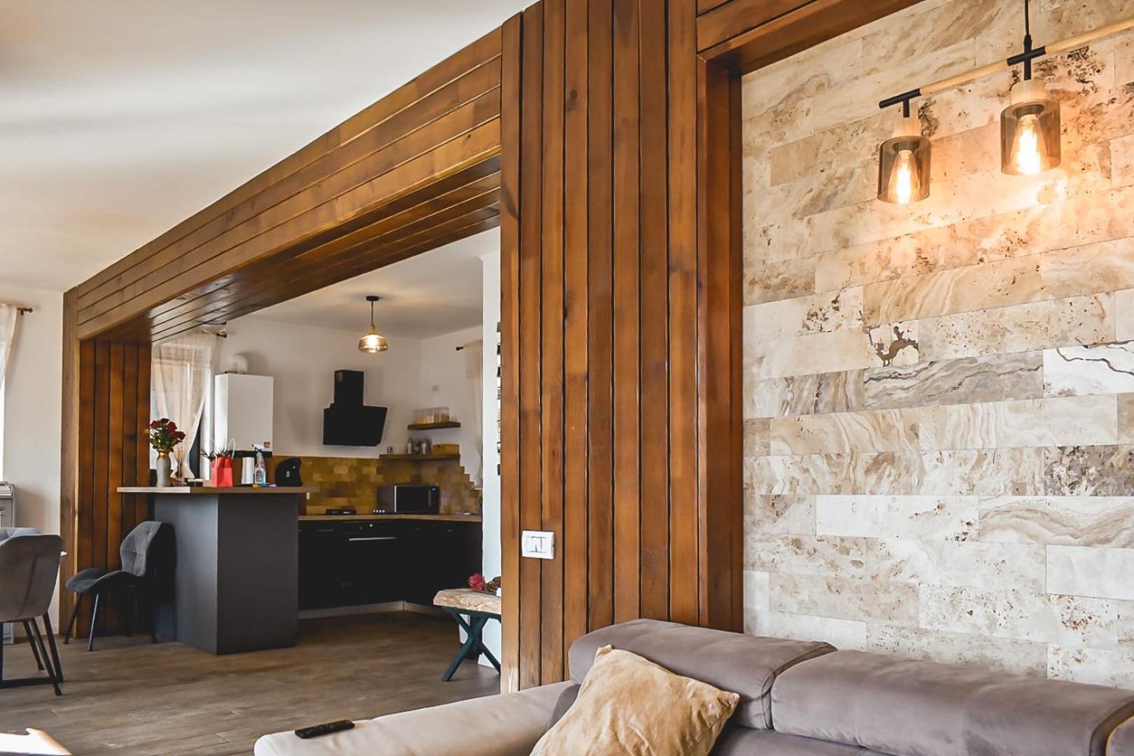 Stone House * Sinaia